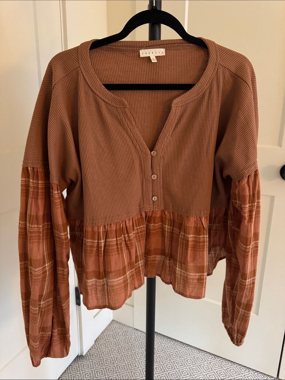 Cropped Boxy Long Sleeve Henley/ Flannel | Size M
